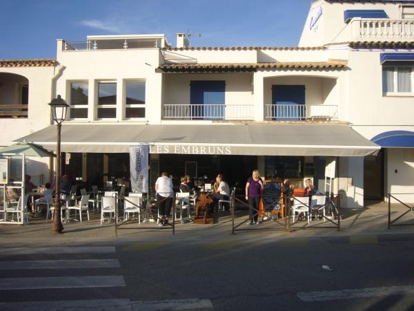 Les Embruns